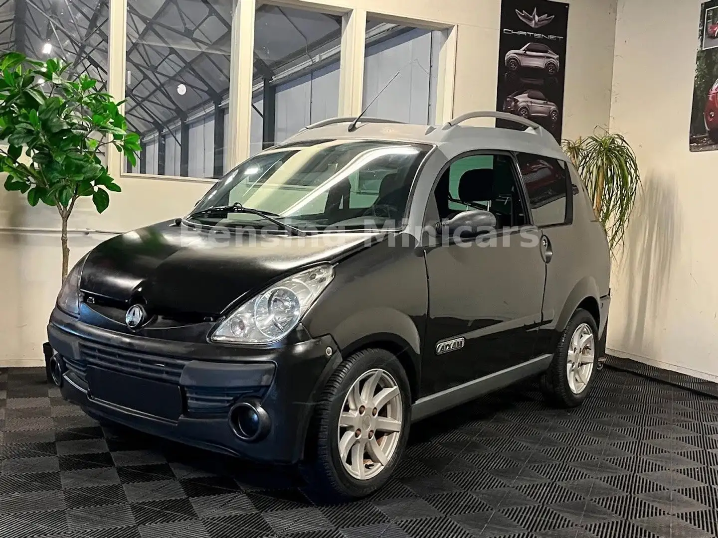 Vehicle image, number 2