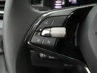 Vehicle image thumbnail, number 17