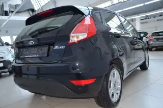 Vehicle image thumbnail, number 6
