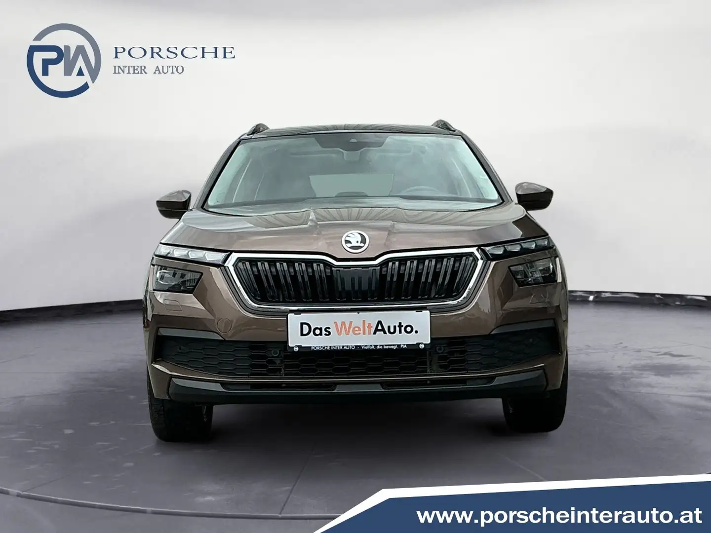 Vehicle image, number 8