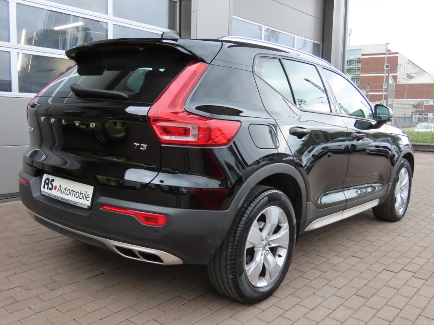 Vehicle image, number 6