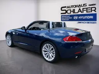 Vehicle image thumbnail, number 6