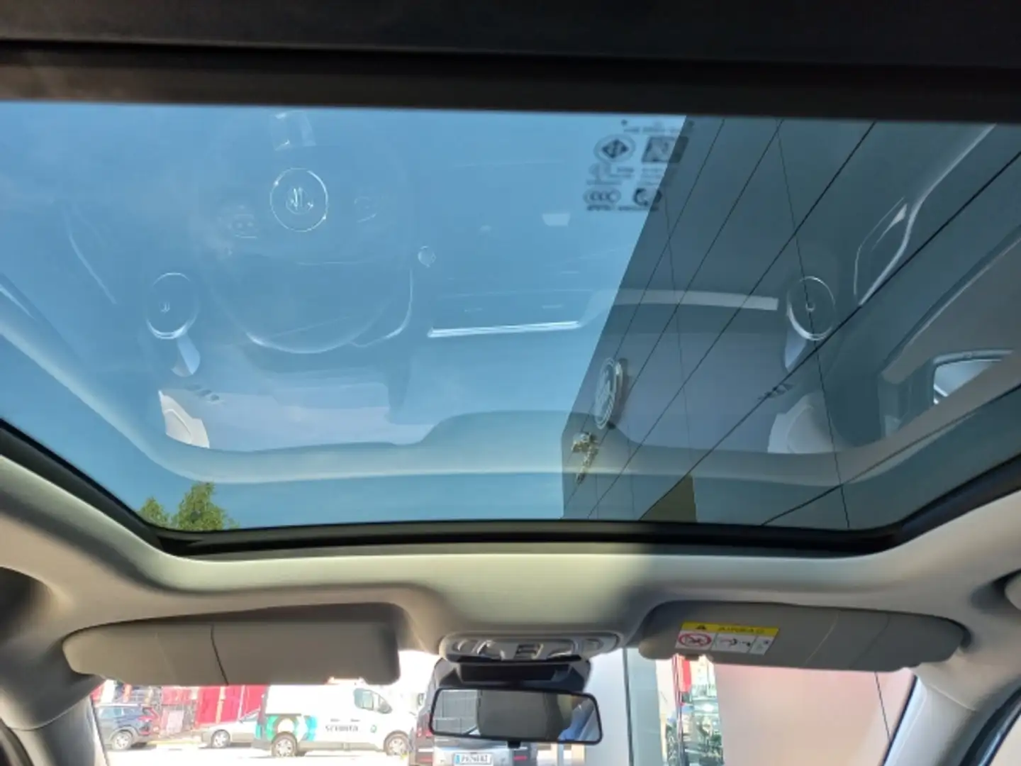 Vehicle image, number 9