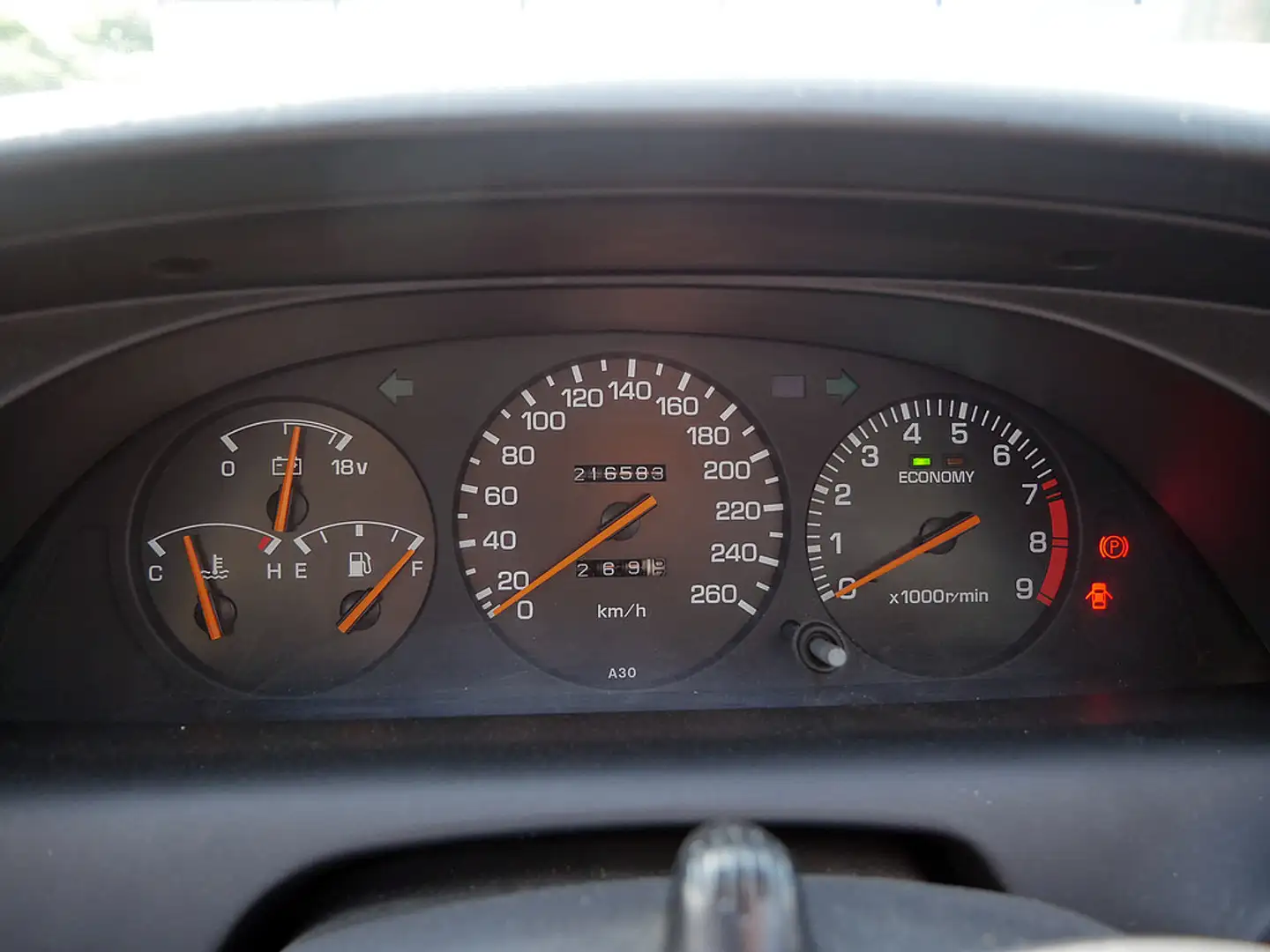 Vehicle image, number 10