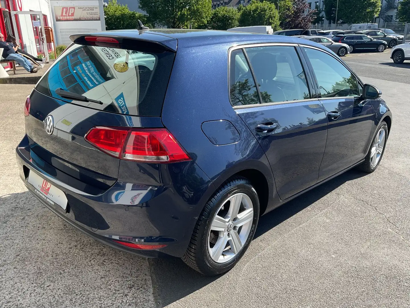 Vehicle image, number 5