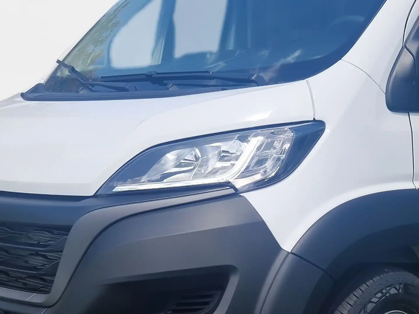 Vehicle image, number 5