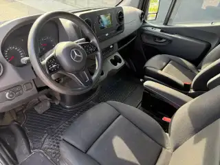 Vehicle image thumbnail, number 9