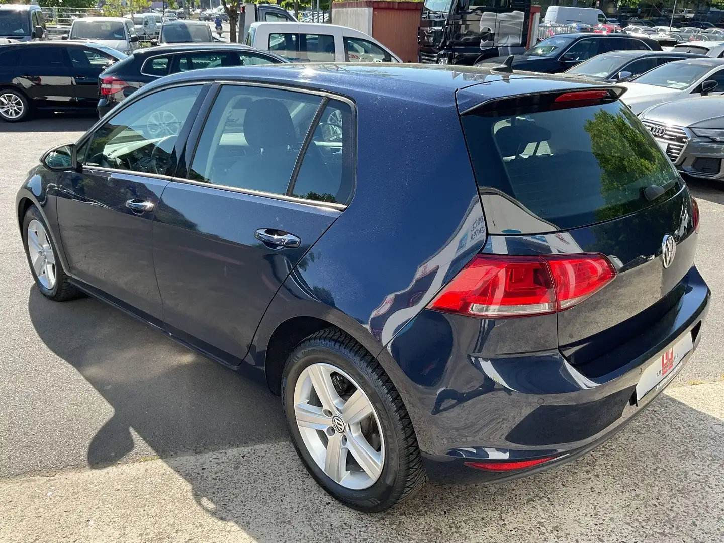 Vehicle image, number 7