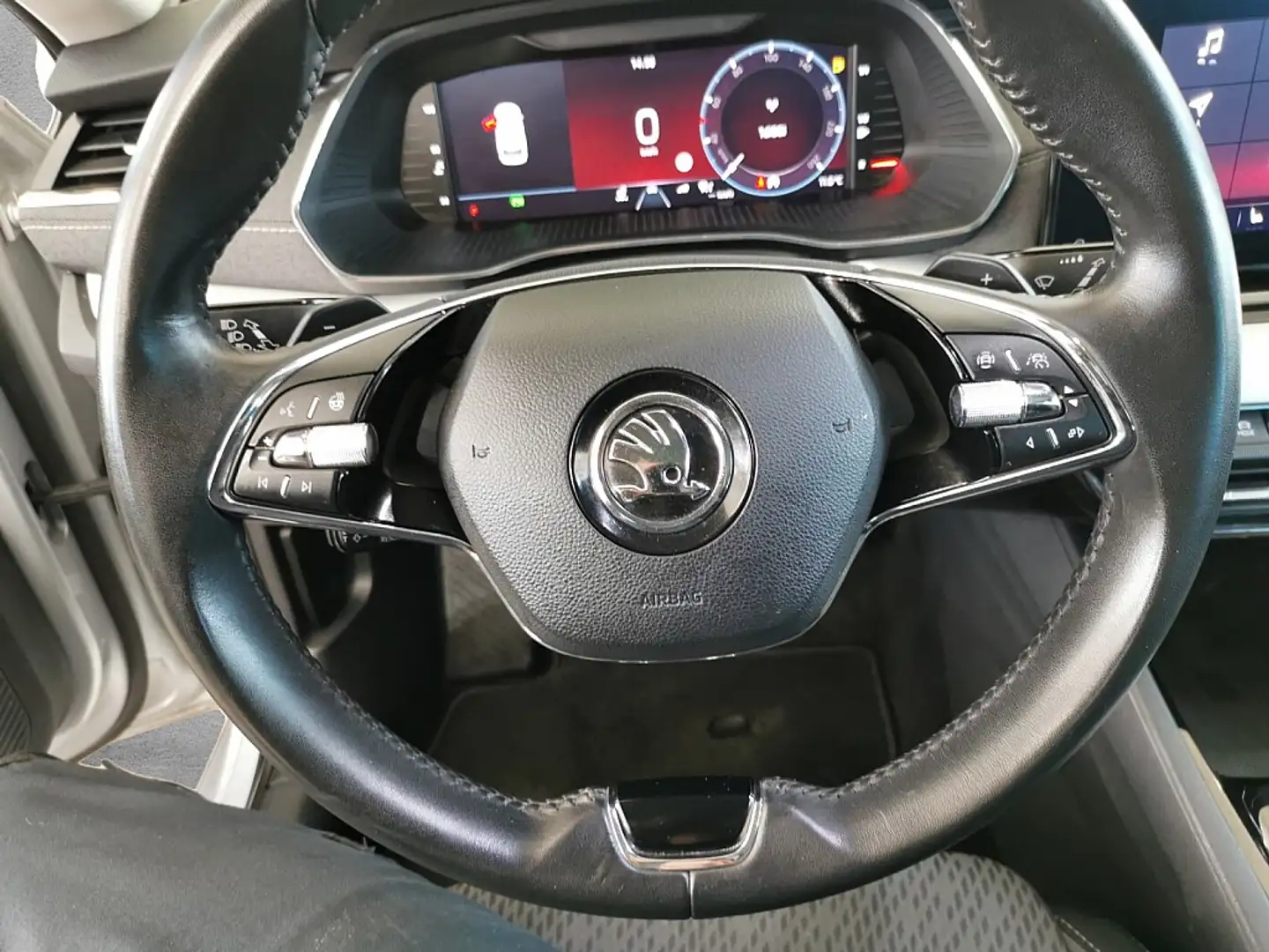 Vehicle image, number 9