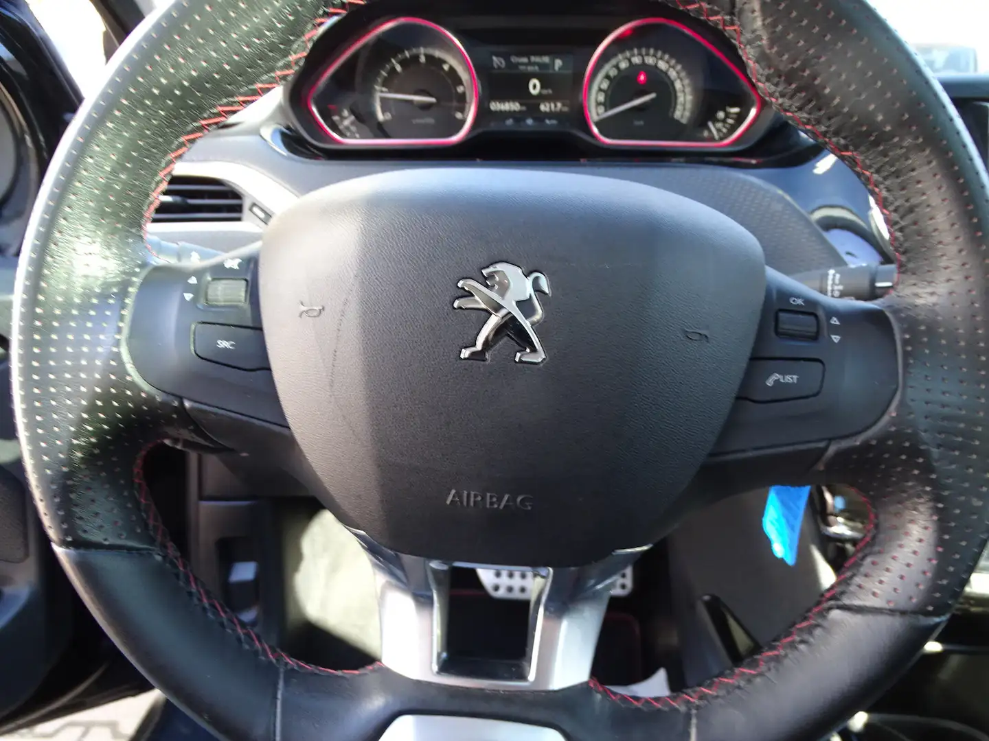 Vehicle image, number 14