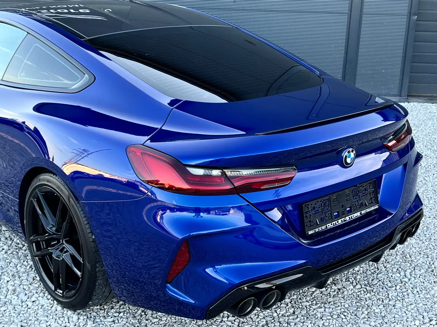 Vehicle image, number 9