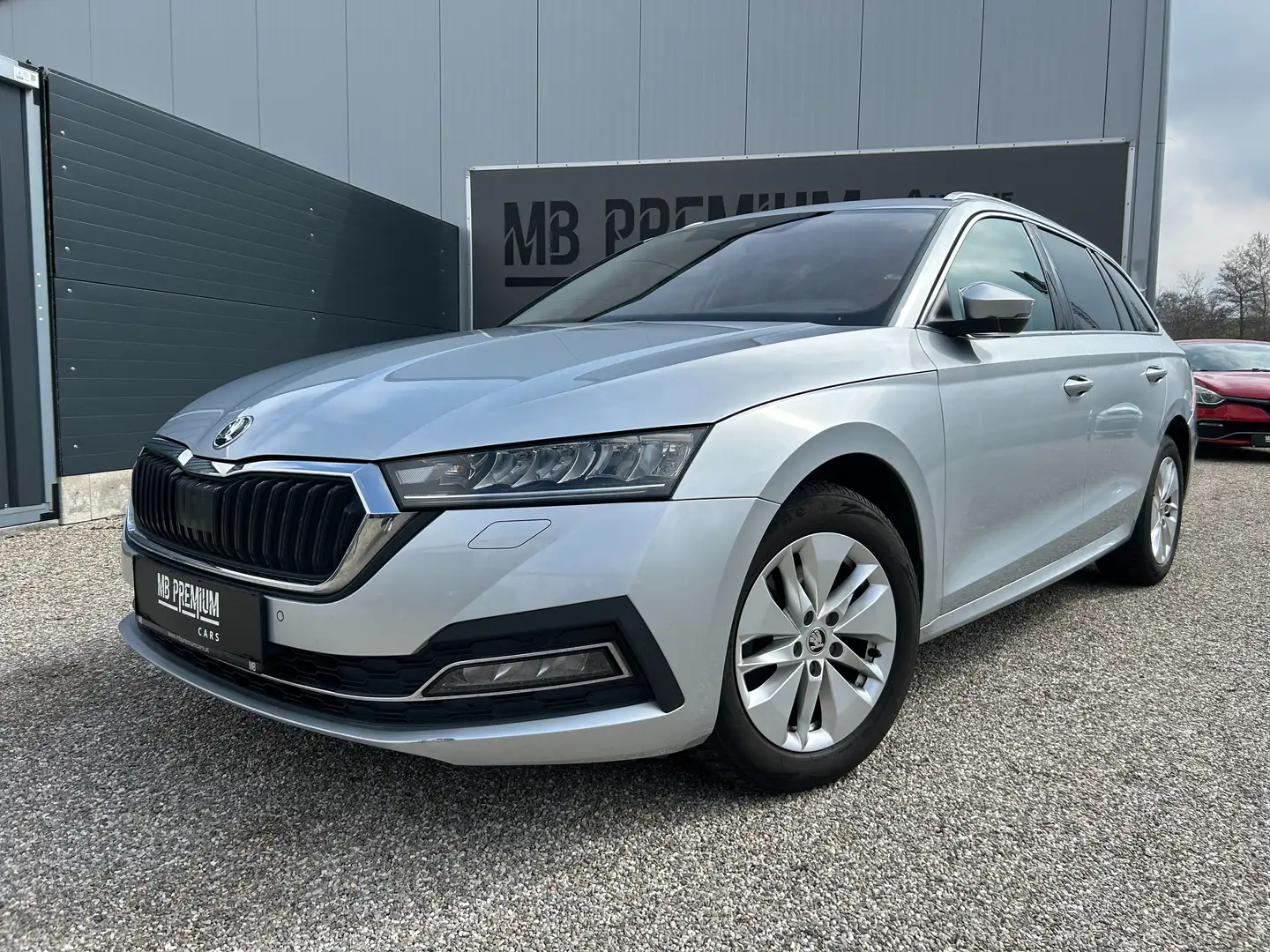 Vehicle image, number 3