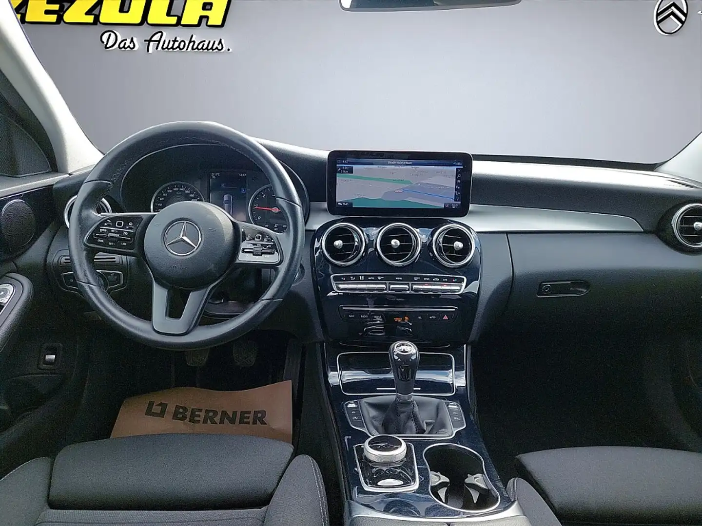 Vehicle image, number 11