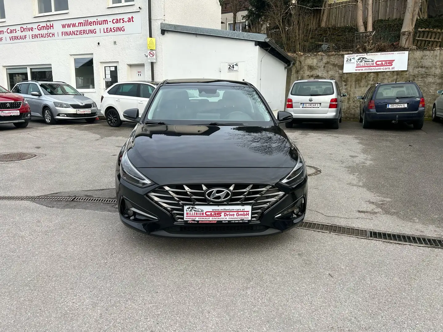 Vehicle image, number 2