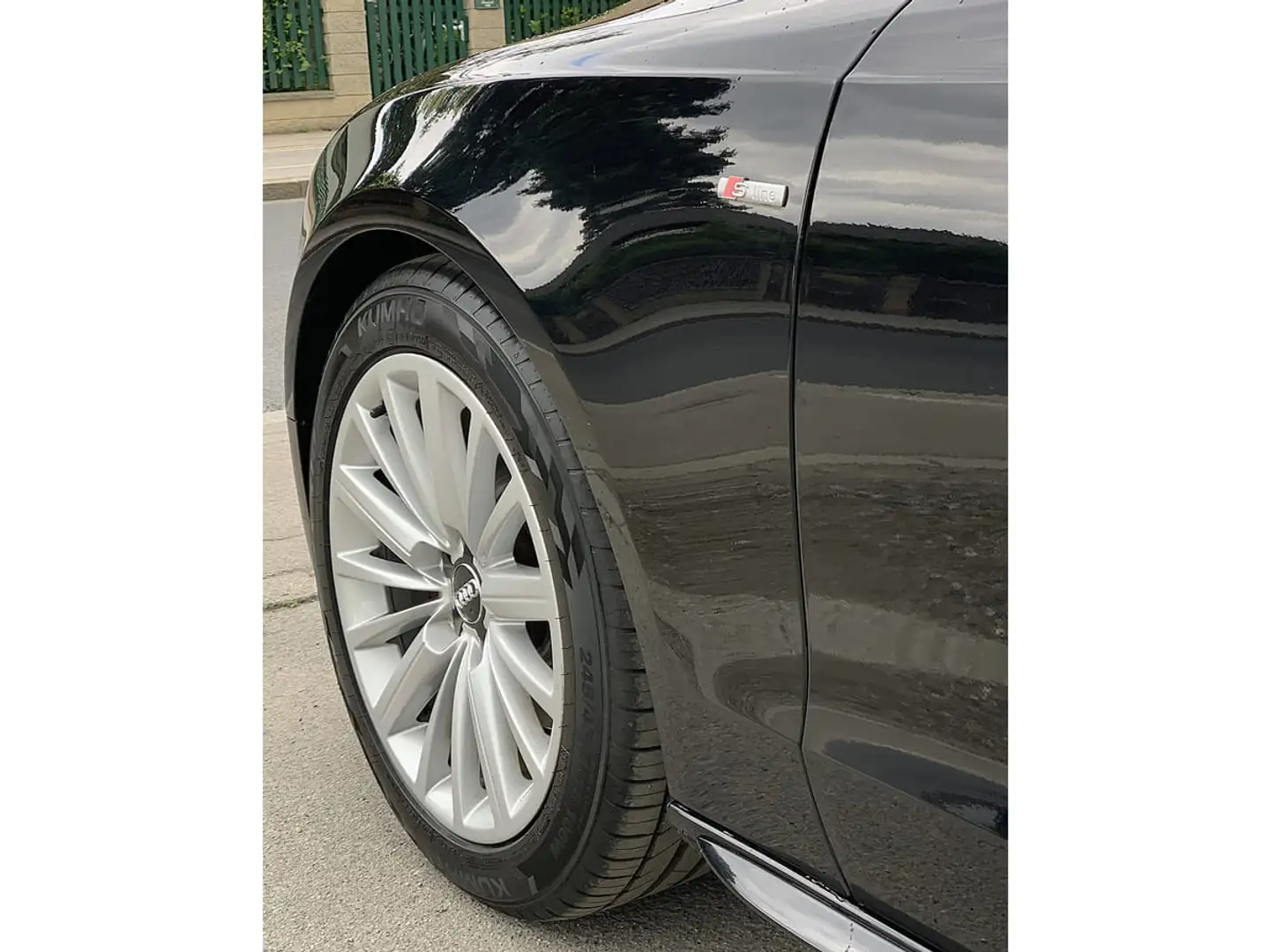 Vehicle image, number 7