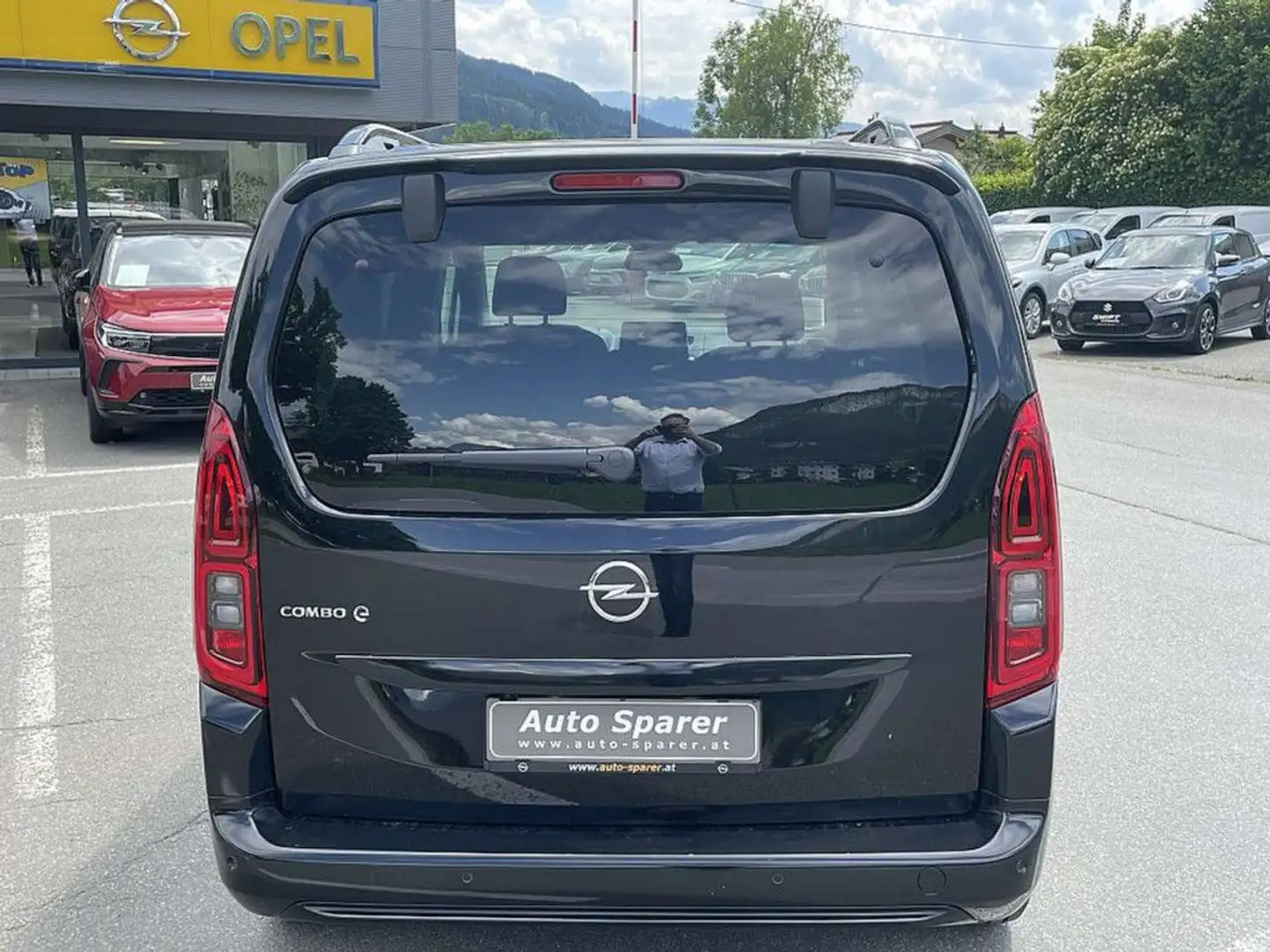 Vehicle image, number 3