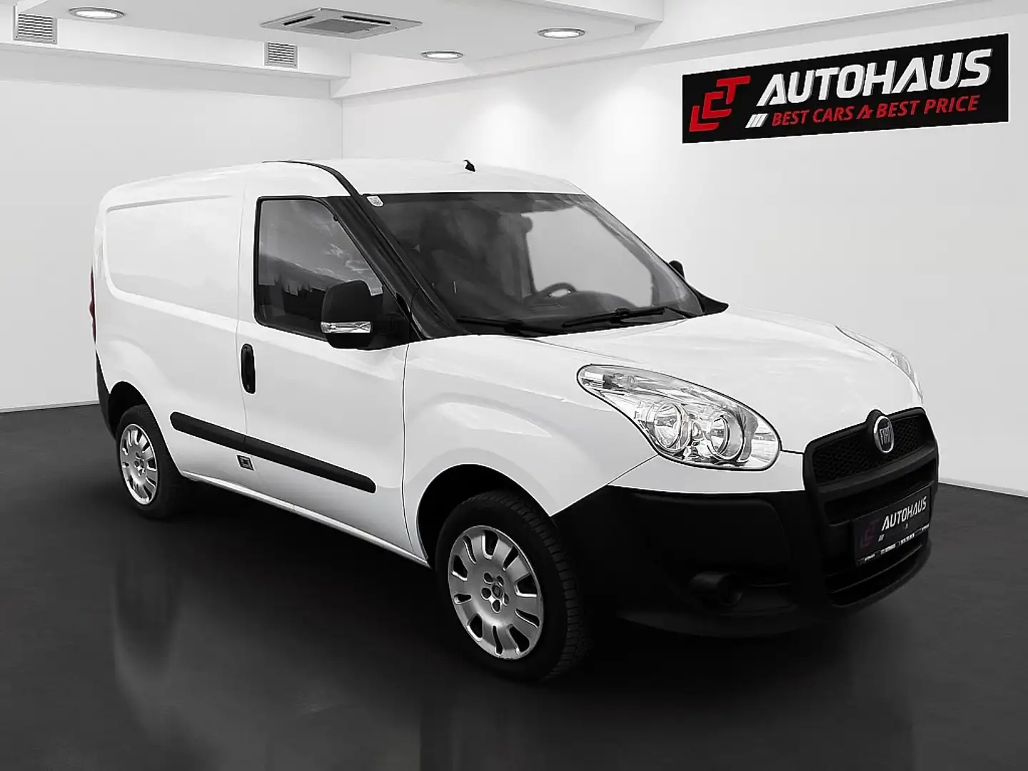 Vehicle image, number 4
