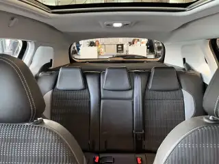 Vehicle image thumbnail, number 12