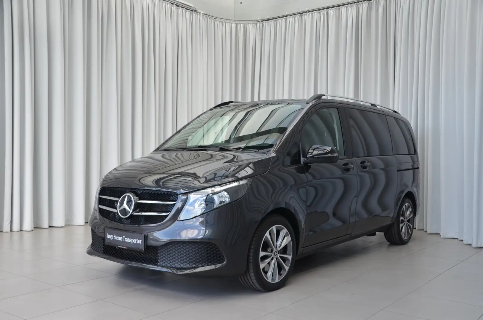 Vehicle image, number 2