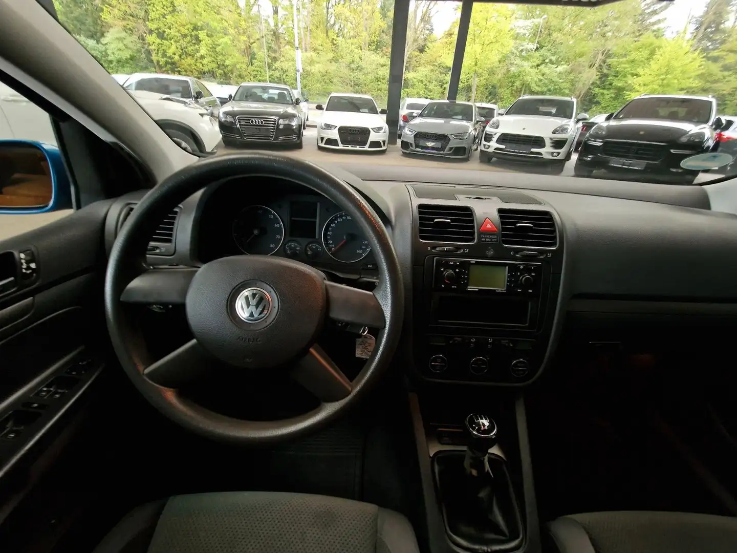Vehicle image, number 14
