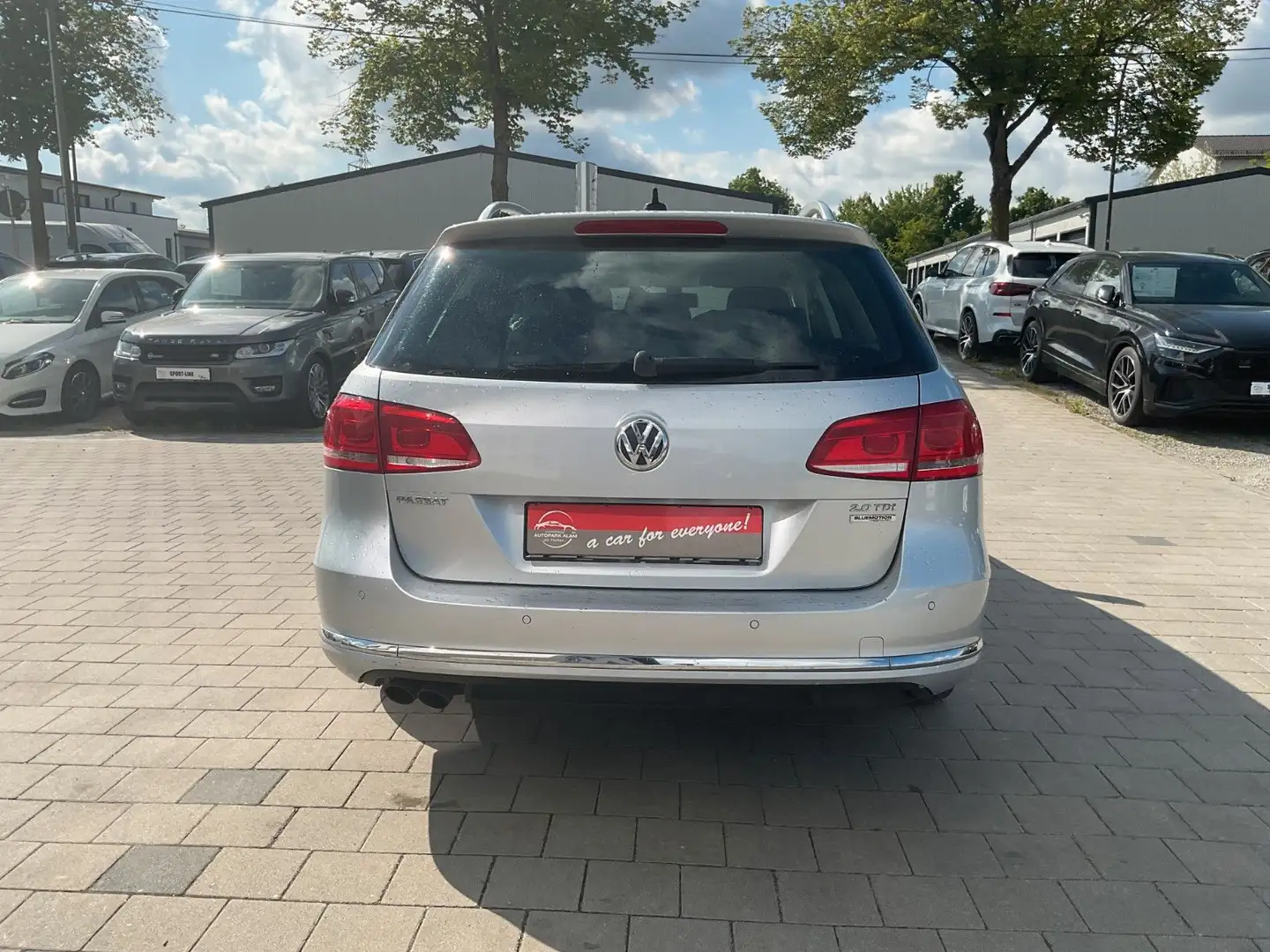 Vehicle image, number 4