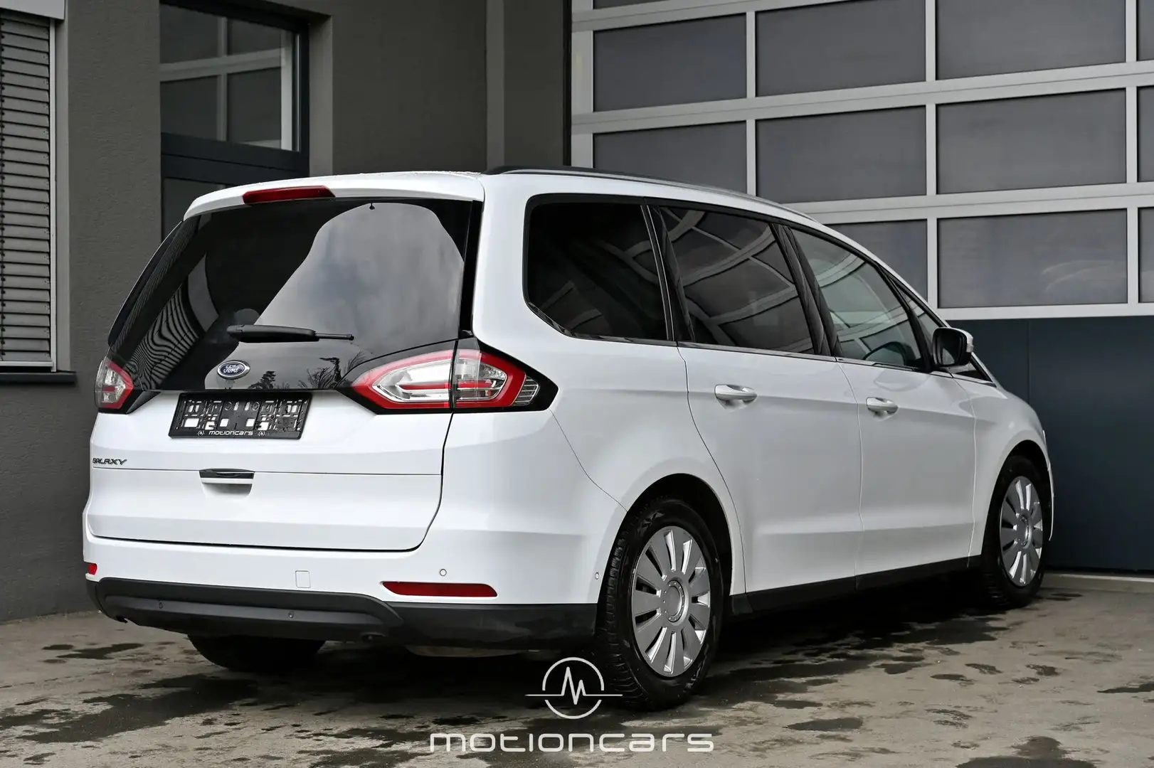 Vehicle image, number 2