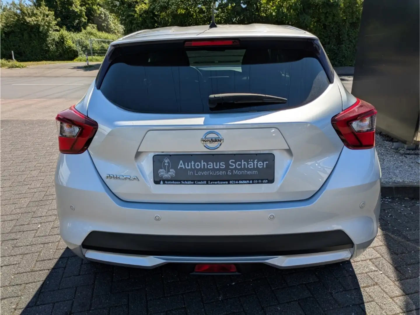 Vehicle image, number 4