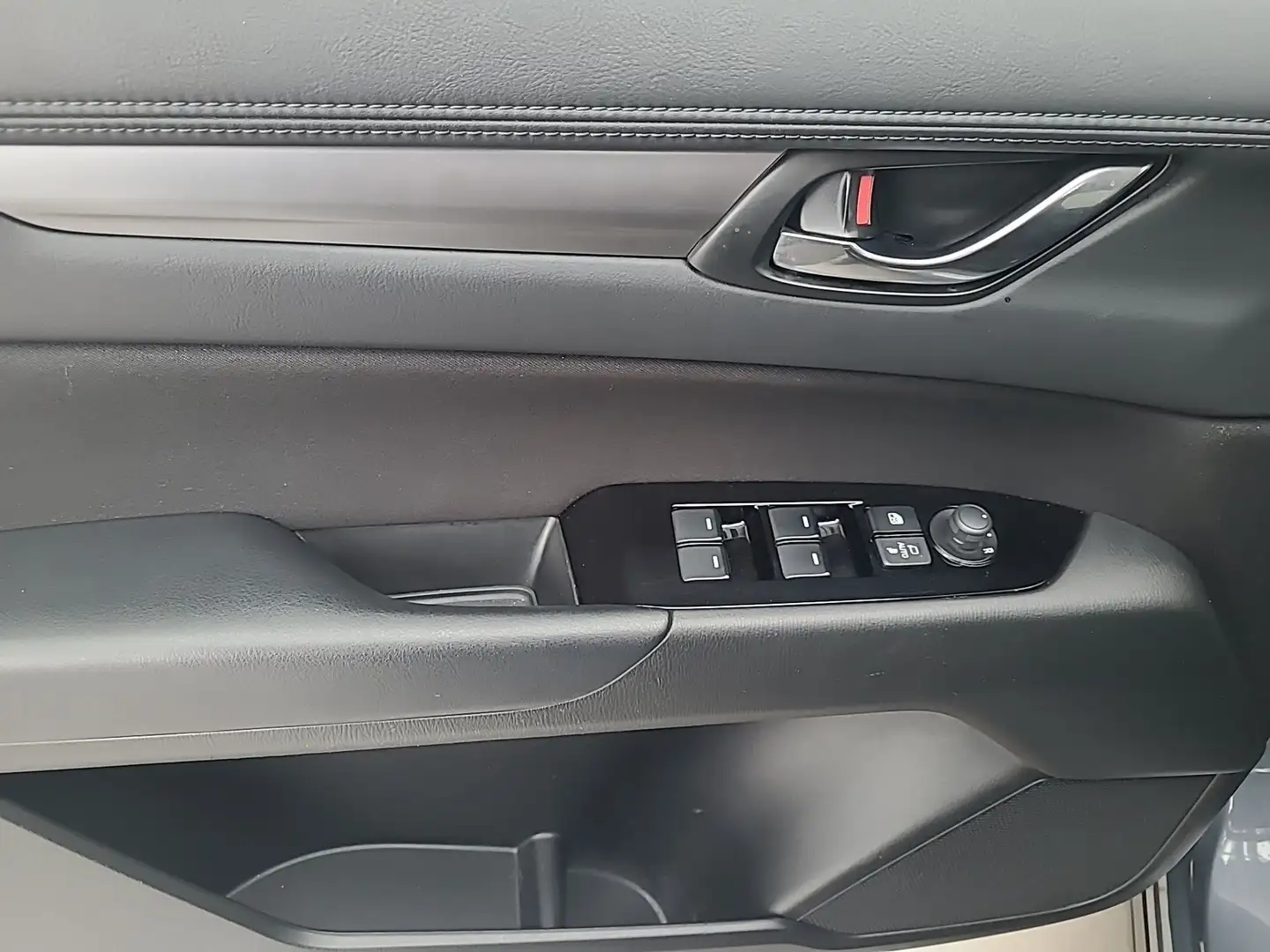 Vehicle image, number 15