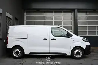 Vehicle image thumbnail, number 5