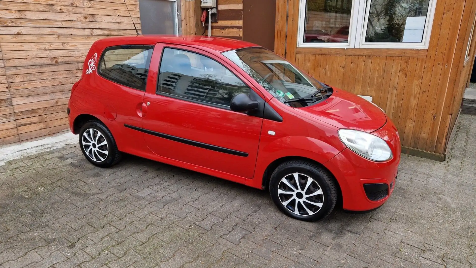 Vehicle image, number 3