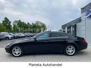 Vehicle image thumbnail, number 8