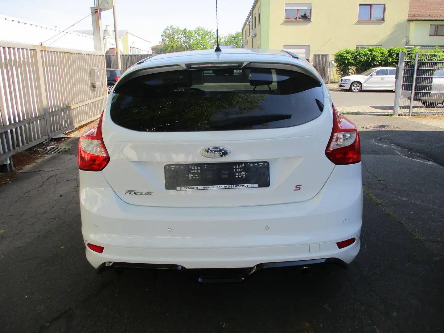 Vehicle image, number 6