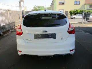 Vehicle image thumbnail, number 6