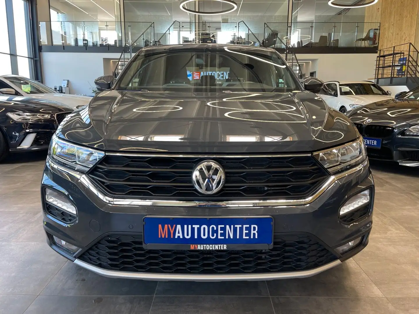 Vehicle image, number 2