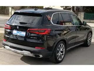 Vehicle image thumbnail, number 6