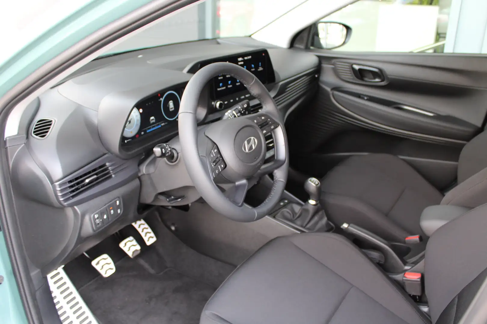 Vehicle image, number 8