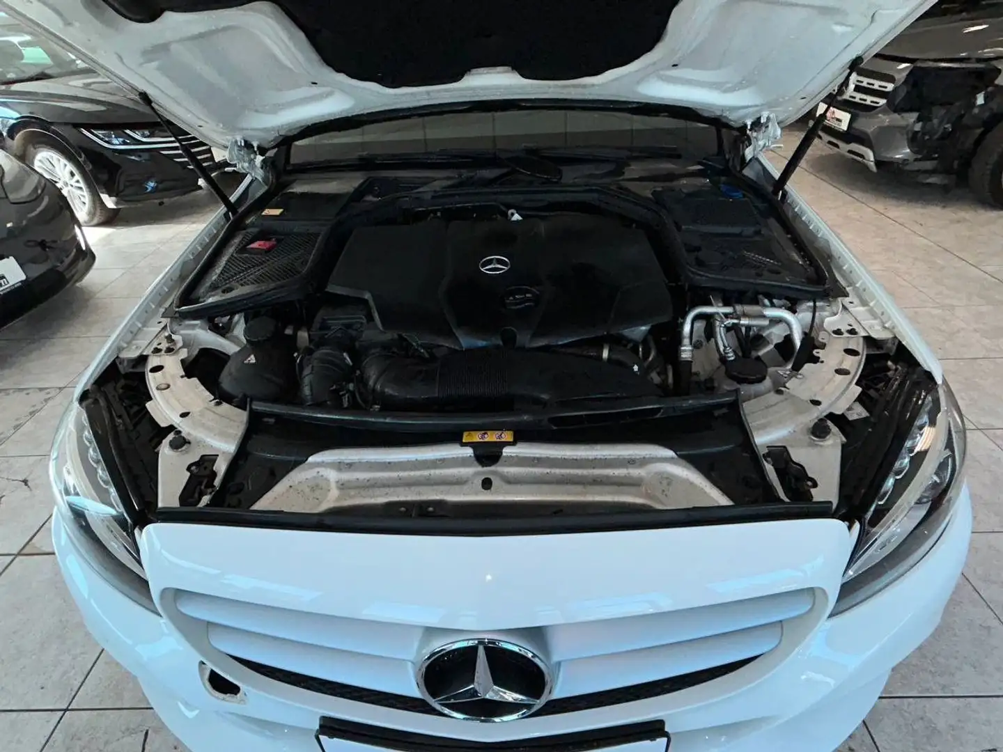 Vehicle image, number 11