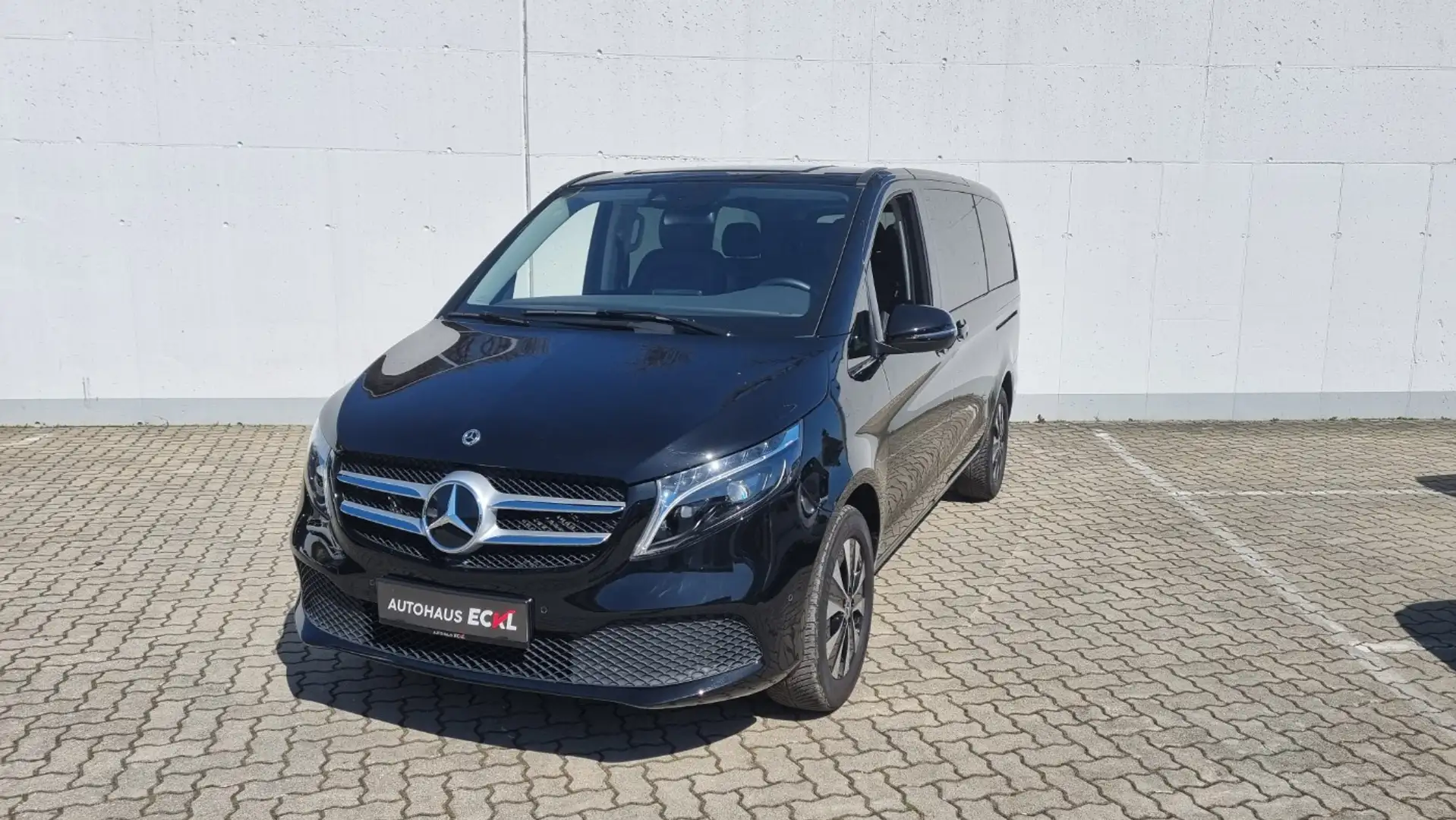 Vehicle image, number 2