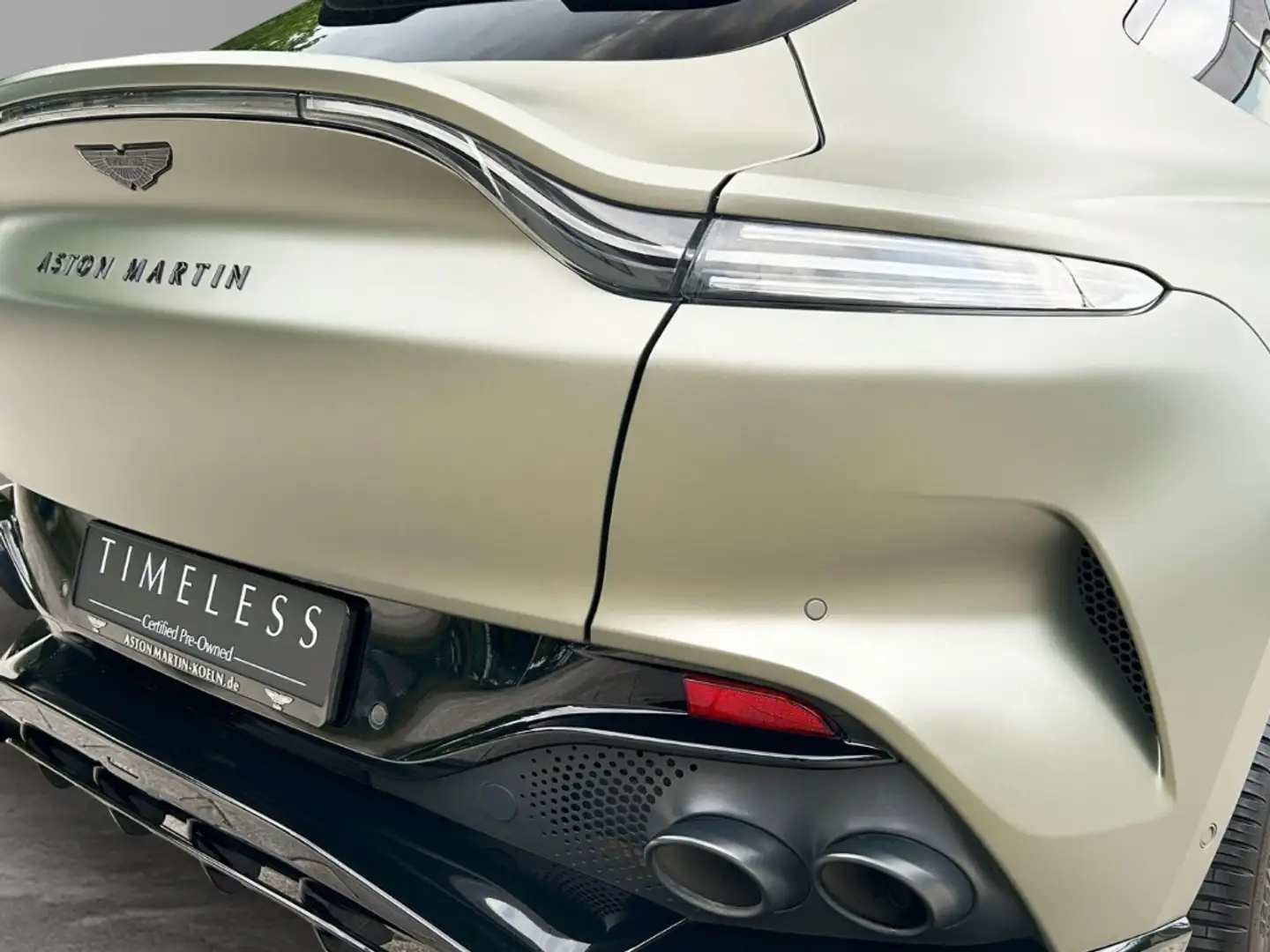 Vehicle image, number 8