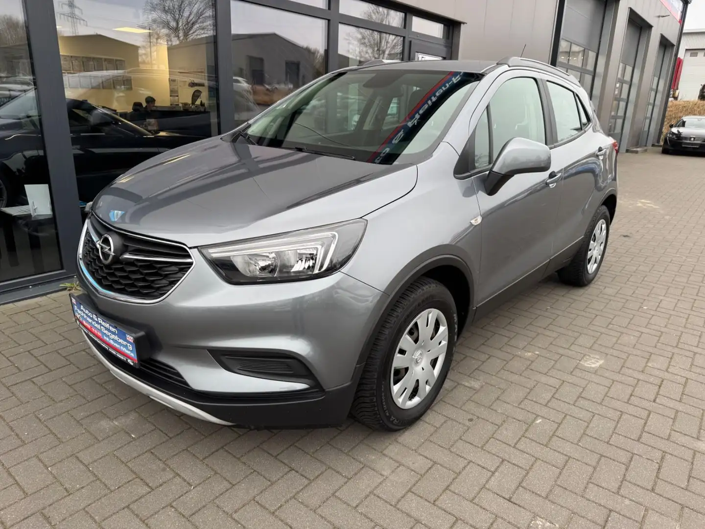 Vehicle image, number 1