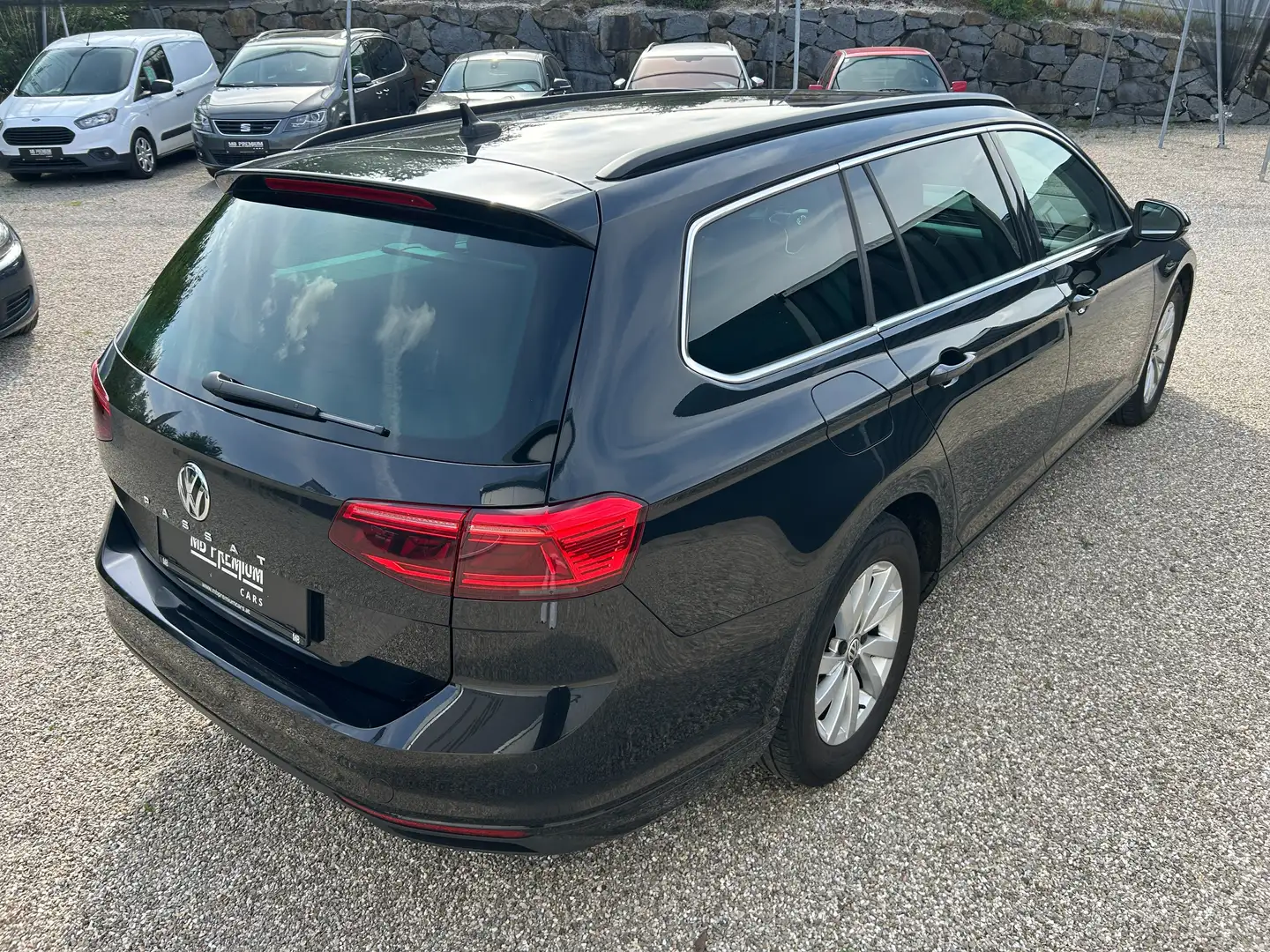 Vehicle image, number 12