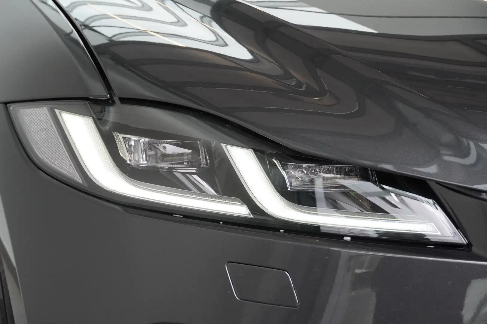 Vehicle image, number 5
