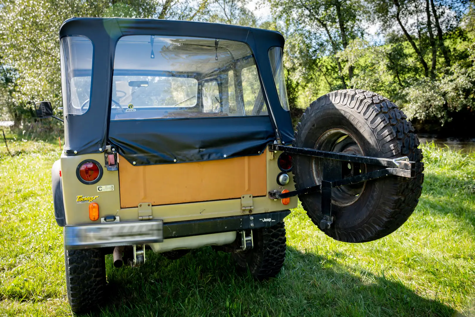 Vehicle image, number 8