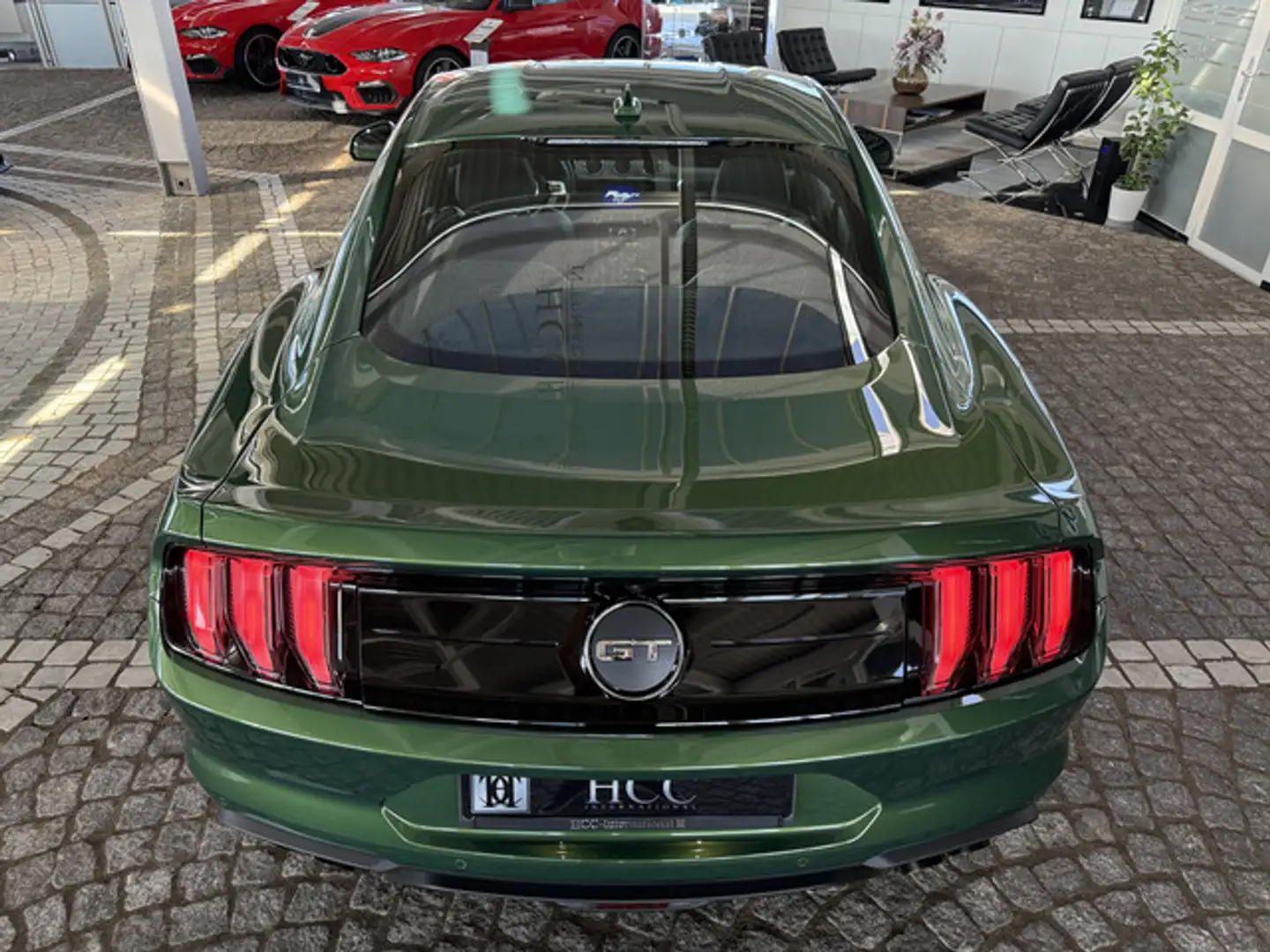 Vehicle image, number 12