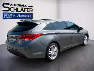 Vehicle image thumbnail, number 4