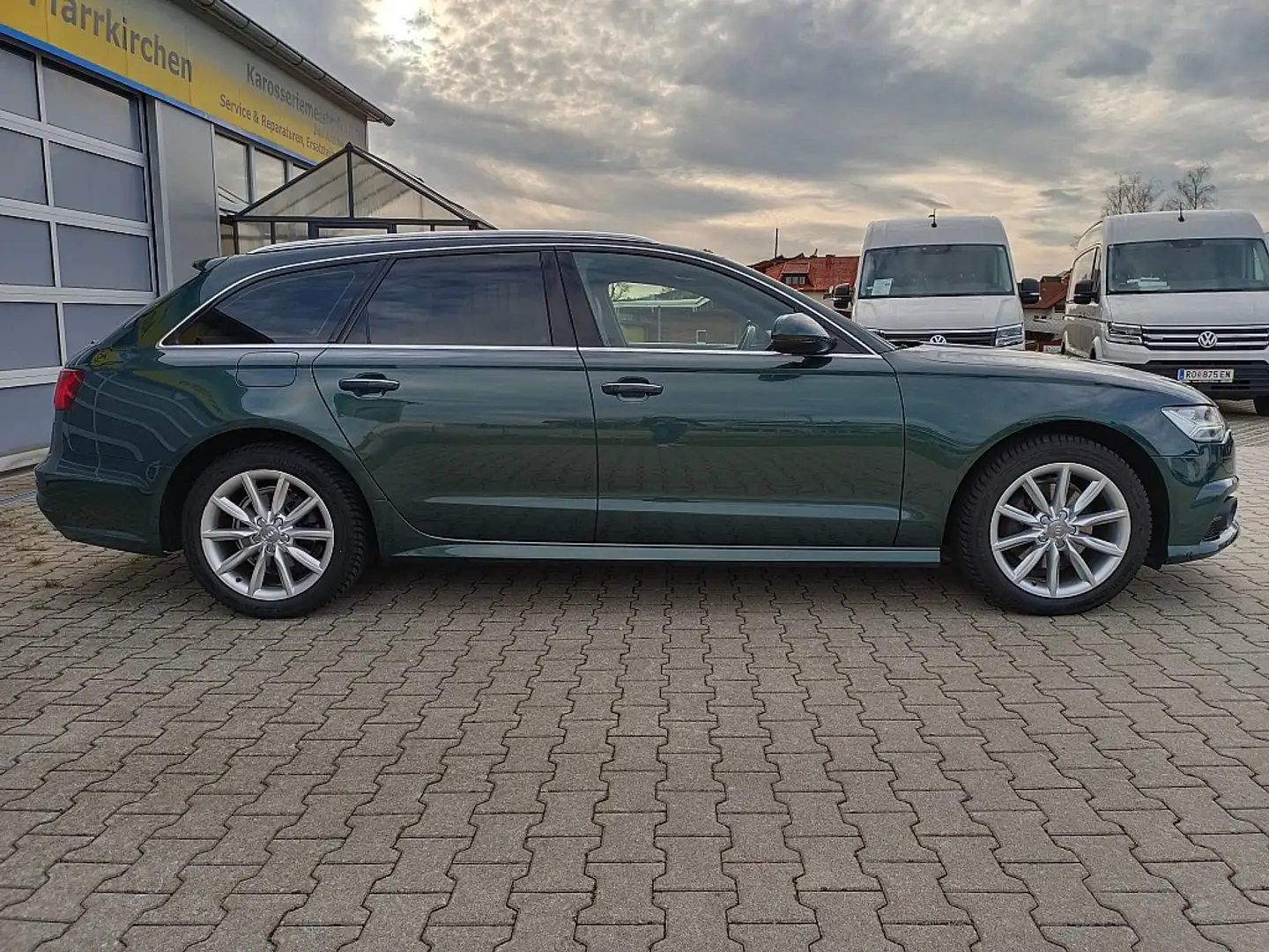 Vehicle image, number 5