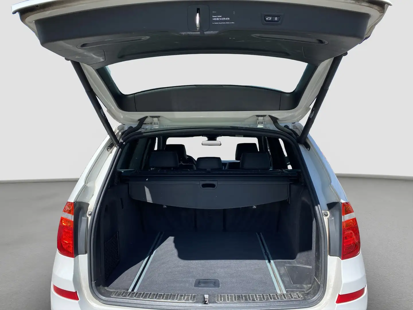 Vehicle image, number 9