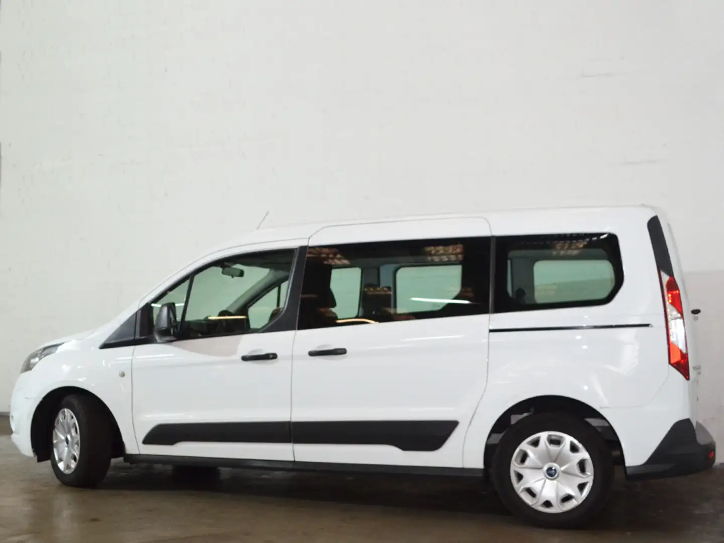 Vehicle image, number 3