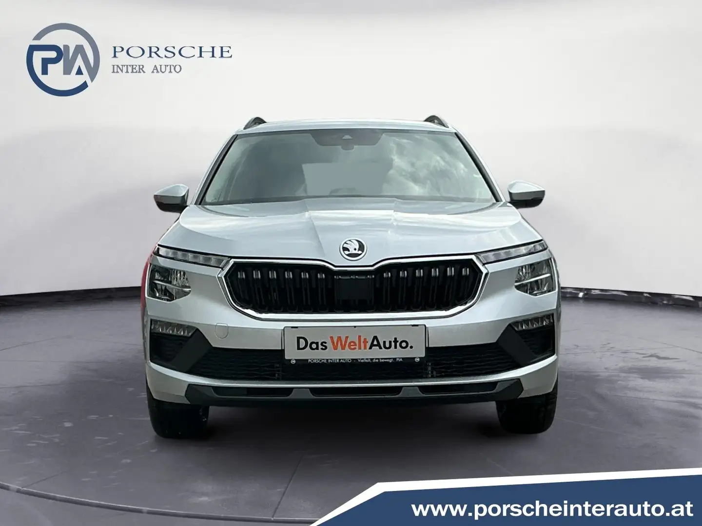 Vehicle image, number 3