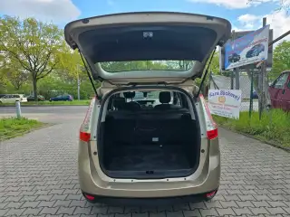 Vehicle image thumbnail, number 11